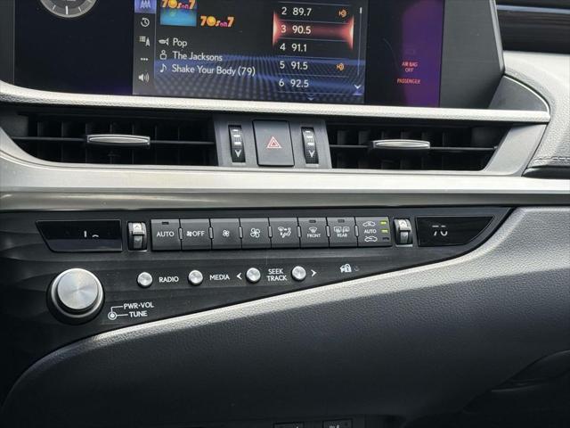 used 2021 Lexus ES 300h car, priced at $30,900