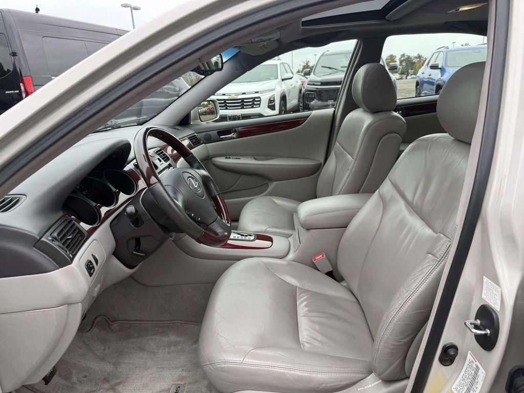 used 2002 Lexus ES 300 car, priced at $9,900