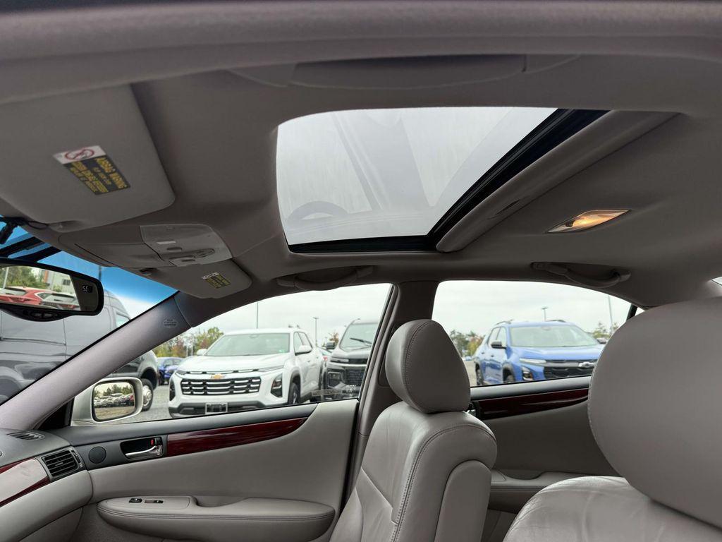 used 2002 Lexus ES 300 car, priced at $9,900