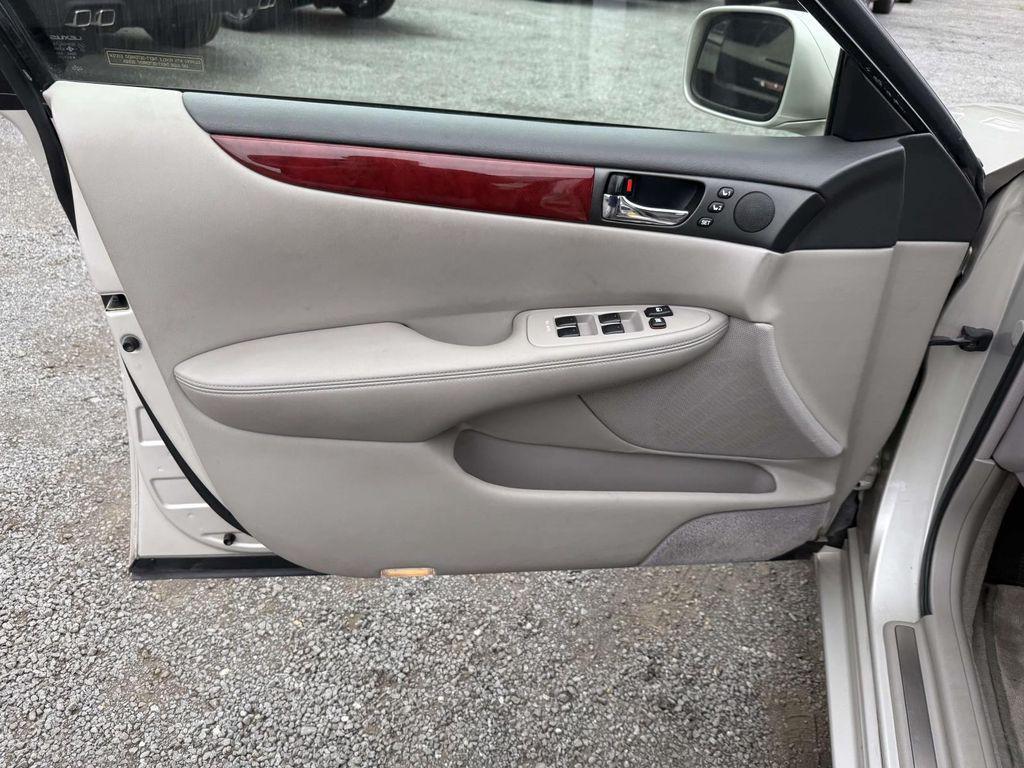 used 2002 Lexus ES 300 car, priced at $9,900