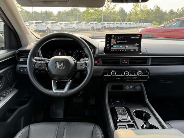 used 2025 Honda Pilot car, priced at $43,500