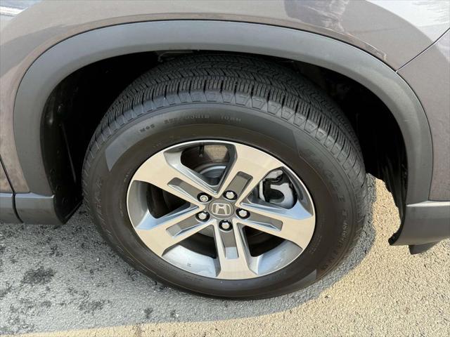 used 2025 Honda Pilot car, priced at $43,500