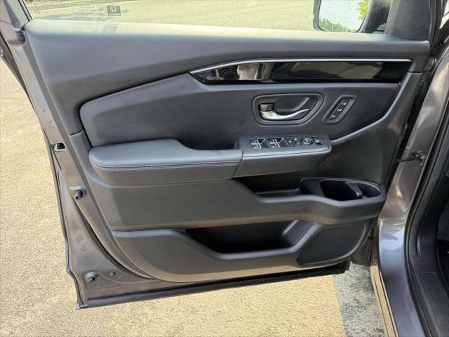 used 2025 Honda Pilot car, priced at $43,500