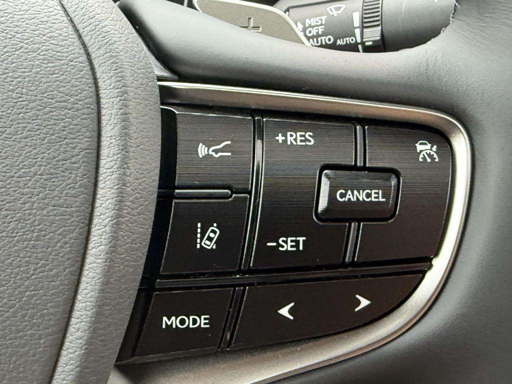 new 2025 Lexus ES 300h car, priced at $50,424