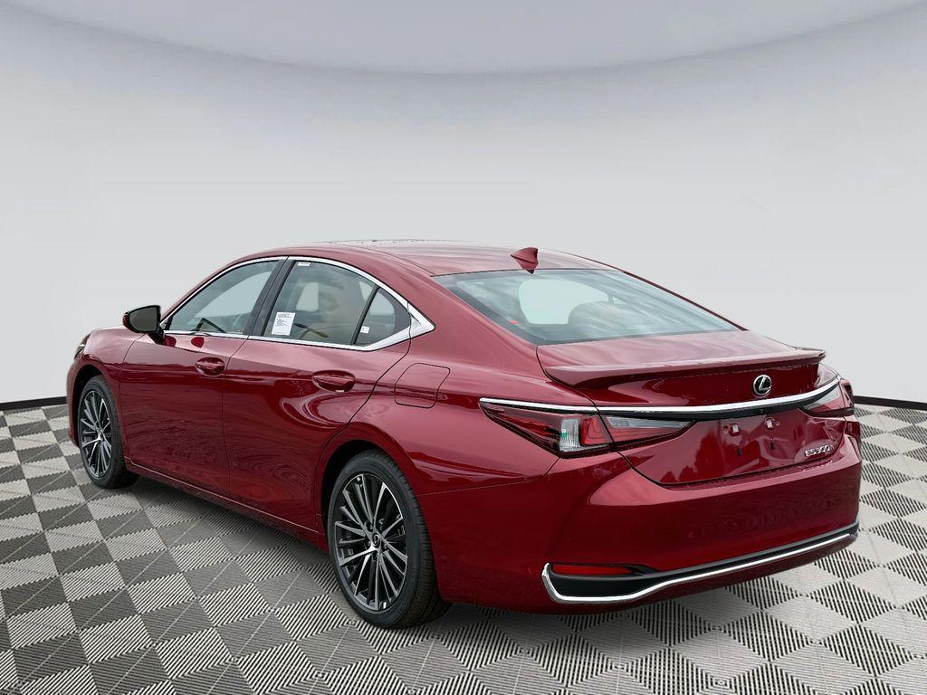 new 2025 Lexus ES 300h car, priced at $50,424