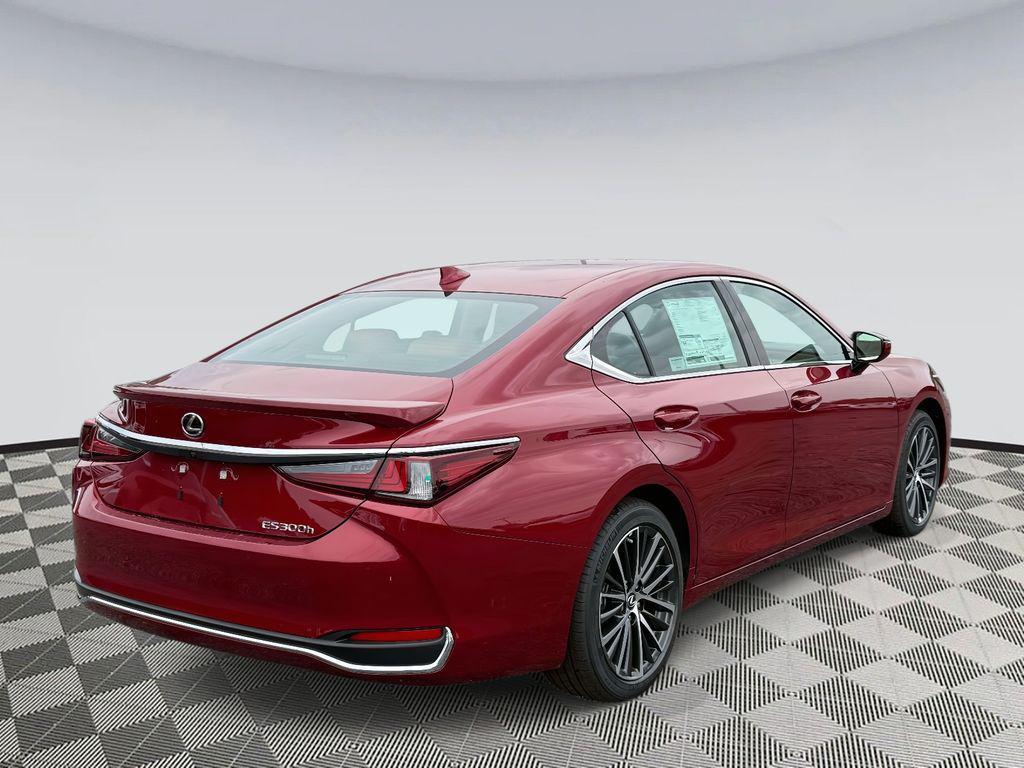 new 2025 Lexus ES 300h car, priced at $50,424