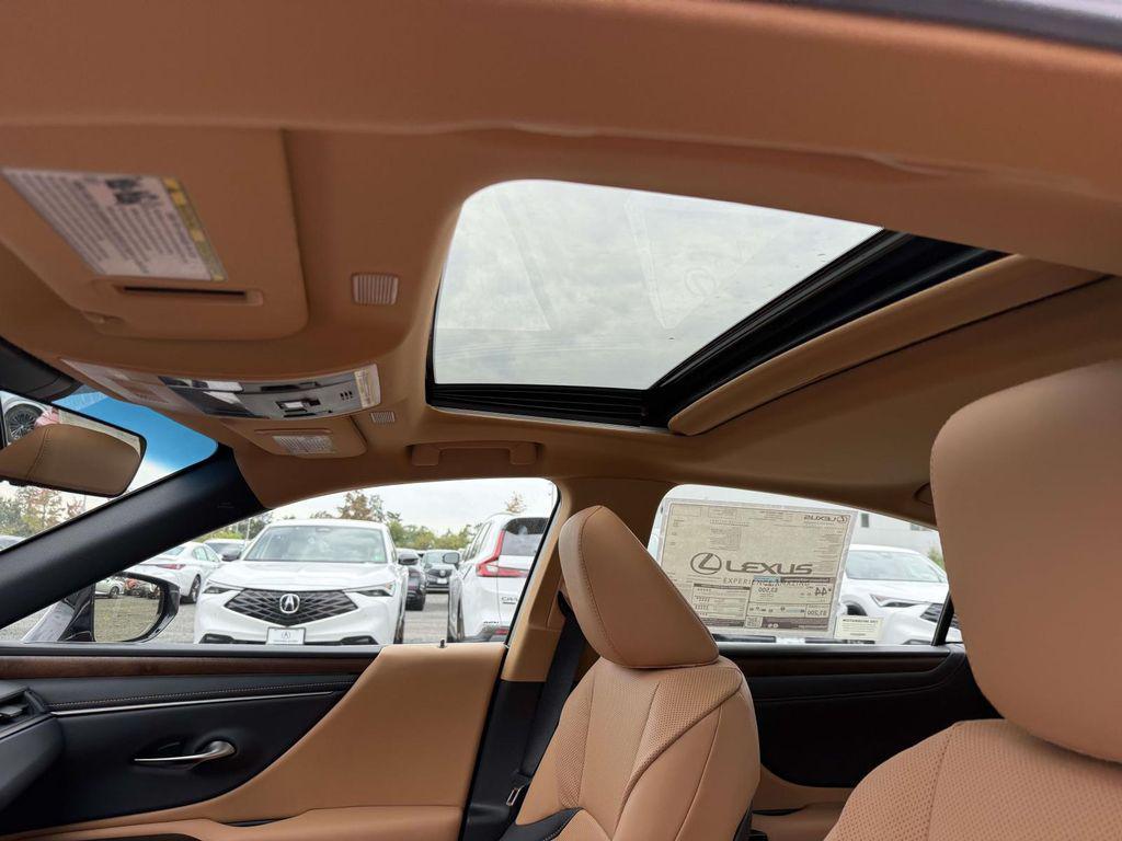 new 2025 Lexus ES 300h car, priced at $50,424
