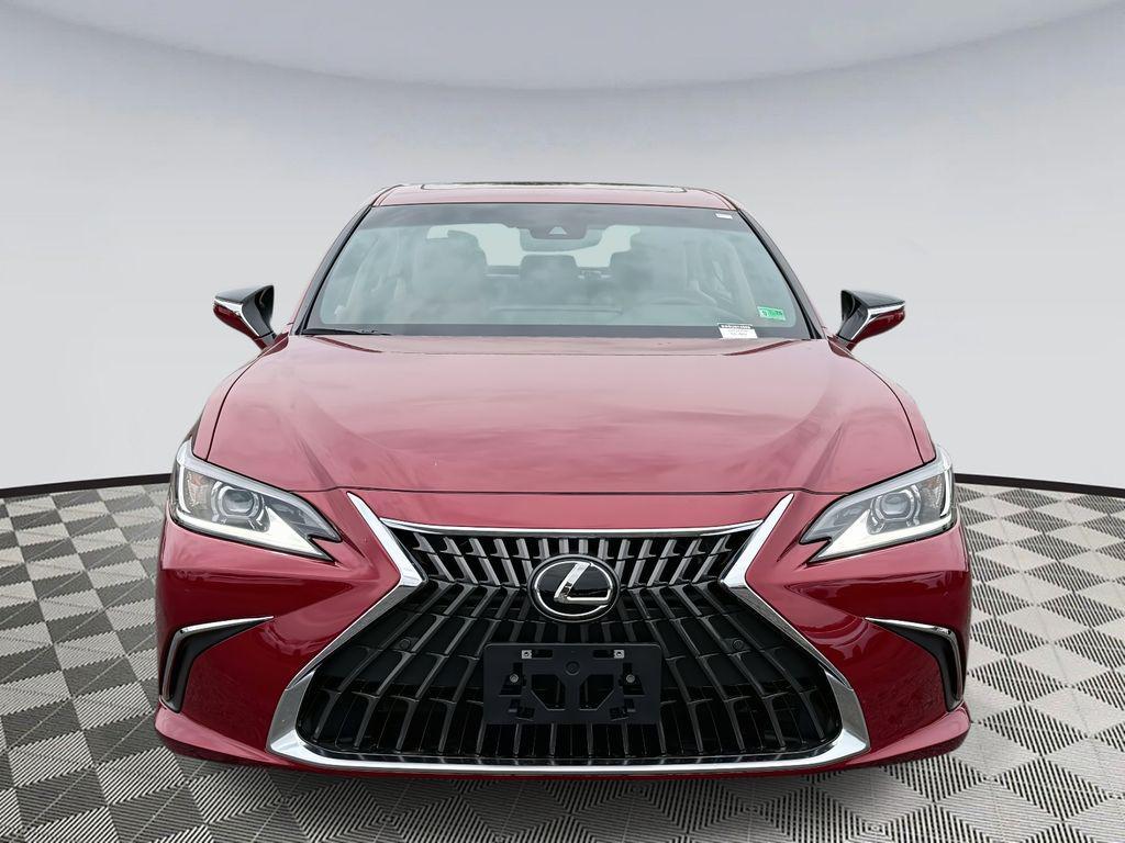 new 2025 Lexus ES 300h car, priced at $50,424