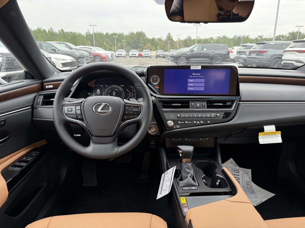 new 2025 Lexus ES 300h car, priced at $50,424