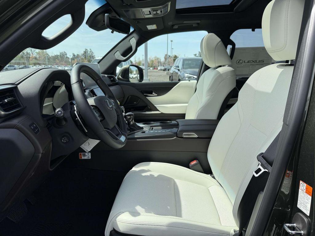 new 2025 Lexus LX 600 car, priced at $116,174