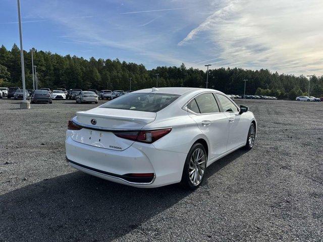 used 2019 Lexus ES 300h car, priced at $29,250