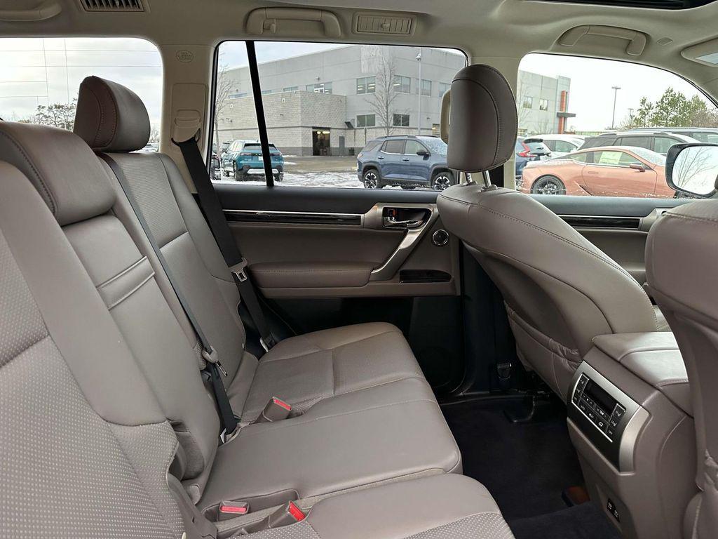 used 2020 Lexus GX 460 car, priced at $47,577