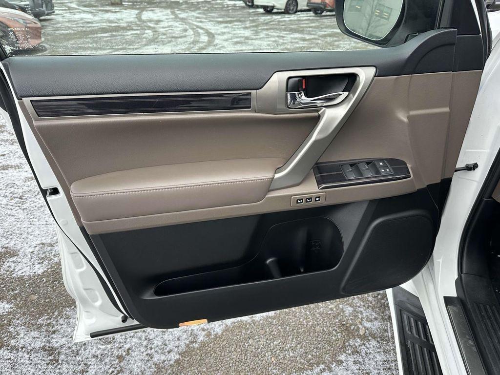 used 2020 Lexus GX 460 car, priced at $47,577