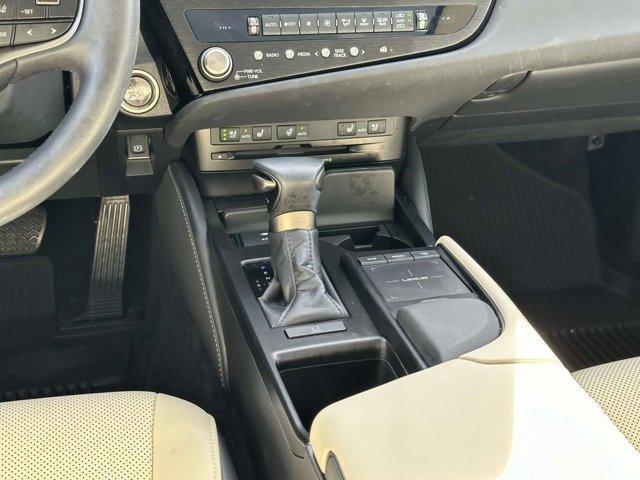 used 2022 Lexus ES 350 car, priced at $39,900