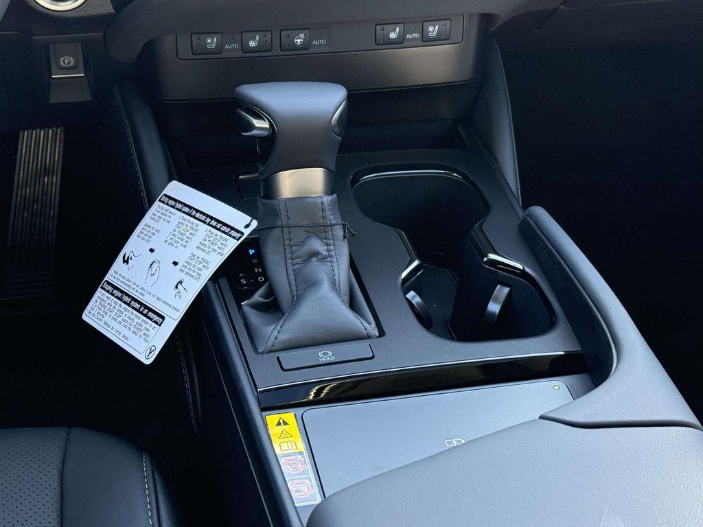 new 2025 Lexus ES 350 car, priced at $47,514