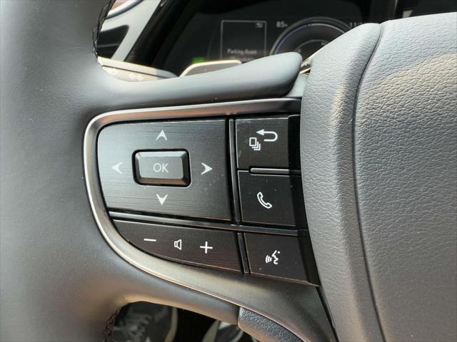 new 2025 Lexus ES 300h car, priced at $50,704