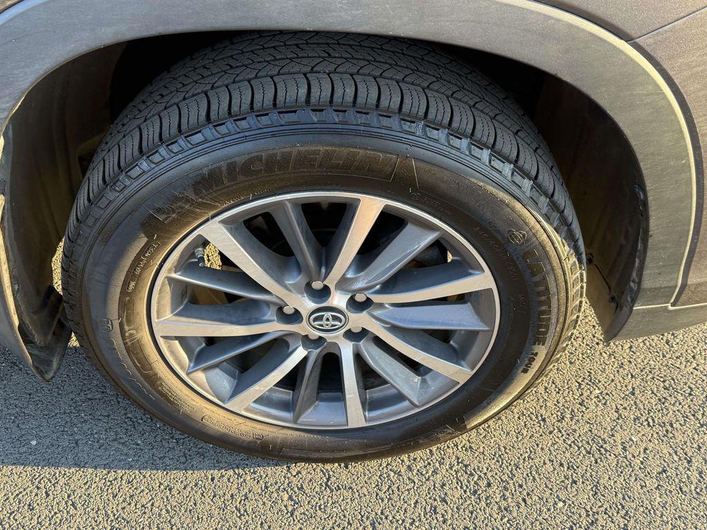 used 2017 Toyota Highlander car, priced at $21,700