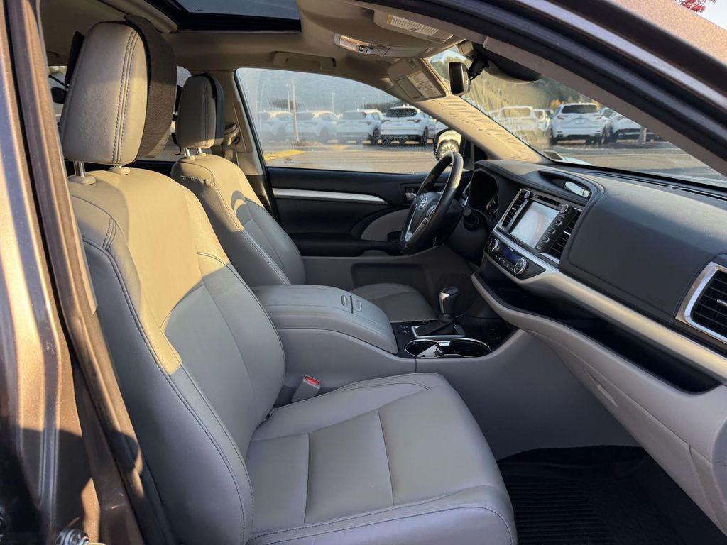 used 2017 Toyota Highlander car, priced at $21,700