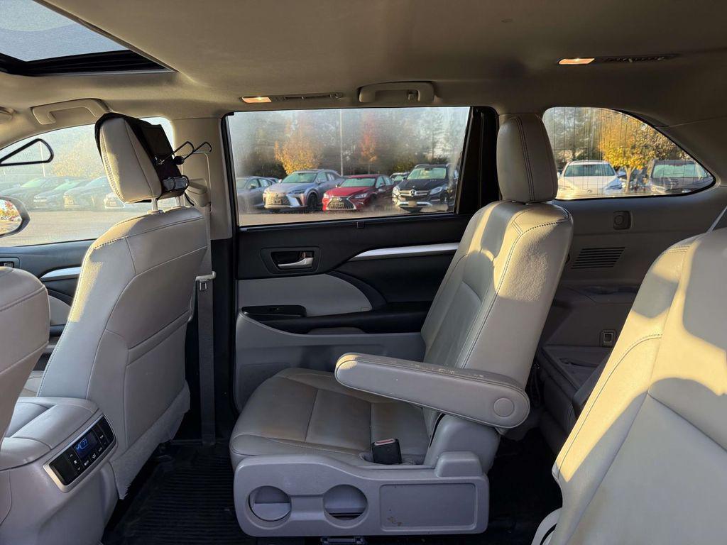 used 2017 Toyota Highlander car, priced at $21,700