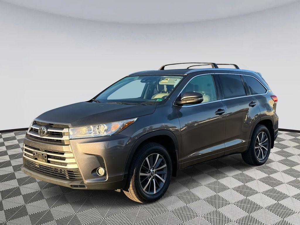 used 2017 Toyota Highlander car, priced at $21,700