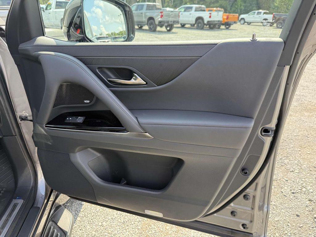 used 2025 Lexus LX 600 car, priced at $113,900