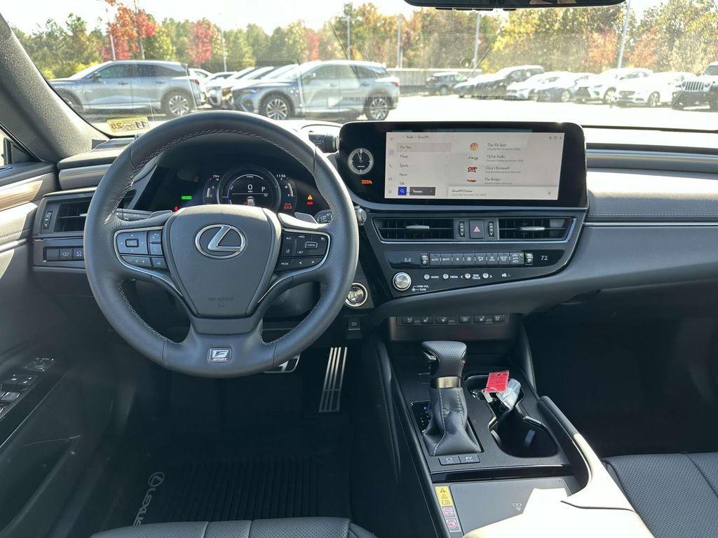 used 2024 Lexus ES 300h car, priced at $49,977