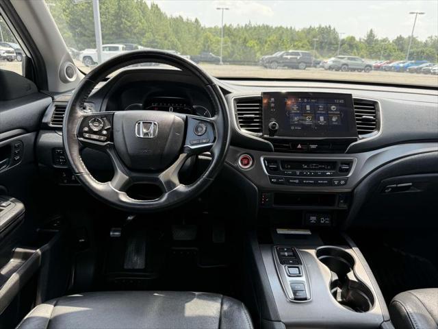 used 2022 Honda Pilot car, priced at $31,900