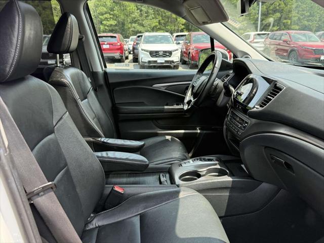 used 2022 Honda Pilot car, priced at $31,900
