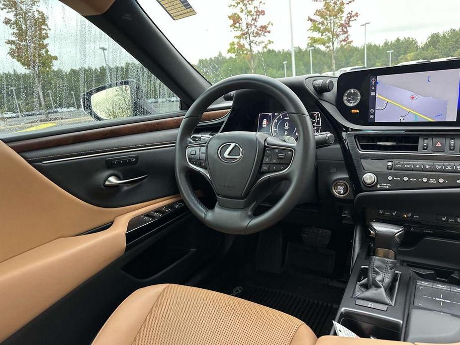 used 2022 Lexus ES 350 car, priced at $36,700