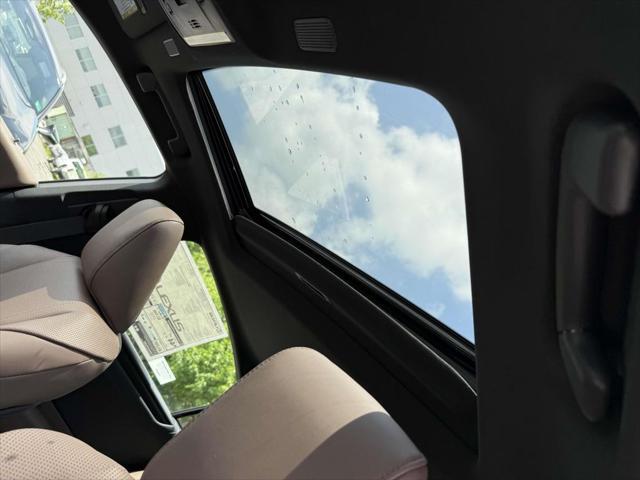 new 2025 Lexus ES 300h car, priced at $53,339