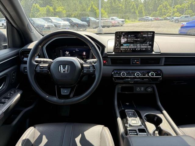used 2025 Honda Pilot car, priced at $51,900