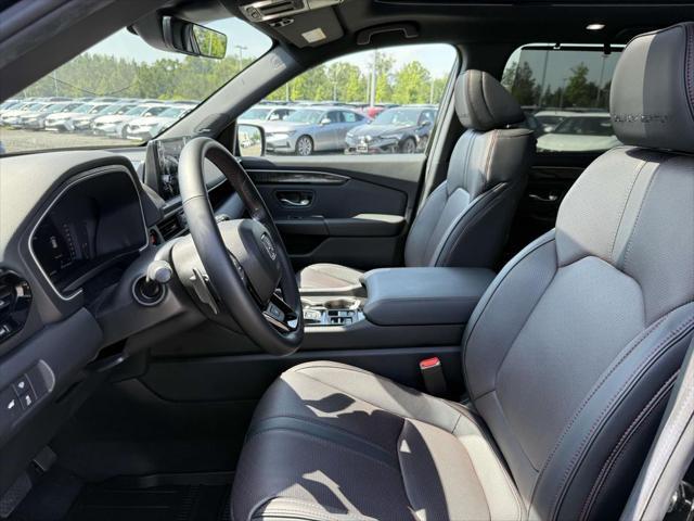 used 2025 Honda Pilot car, priced at $51,900