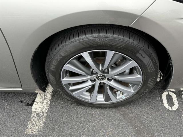 used 2021 Lexus ES 350 car, priced at $39,500