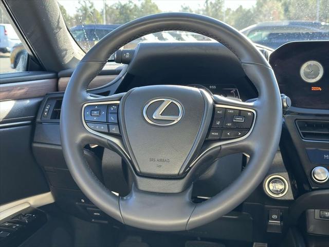 used 2023 Lexus ES 250 car, priced at $38,777
