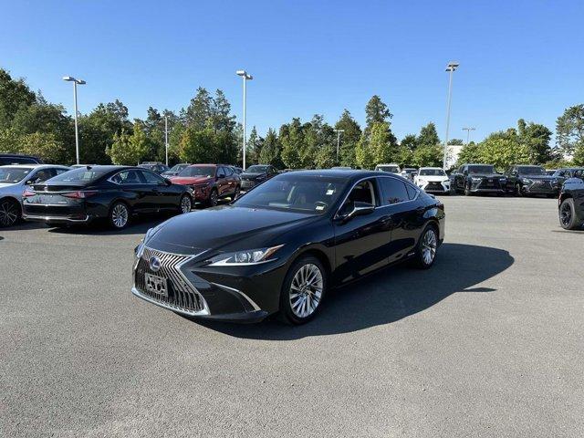 used 2019 Lexus ES 300h car, priced at $34,550