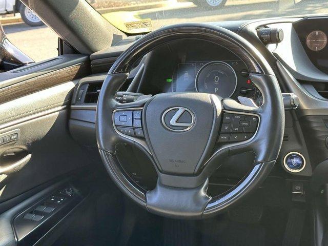 used 2019 Lexus ES 300h car, priced at $34,550