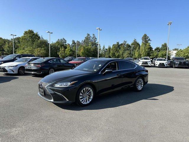 used 2019 Lexus ES 300h car, priced at $34,550