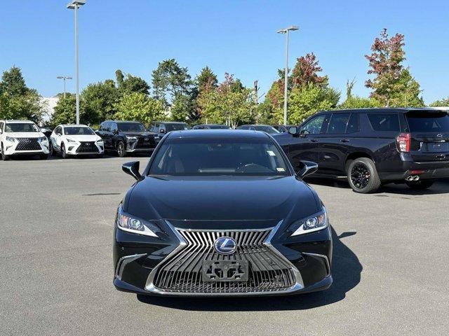 used 2019 Lexus ES 300h car, priced at $34,550