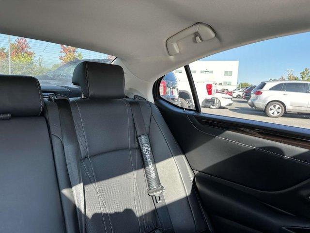 used 2019 Lexus ES 300h car, priced at $34,550