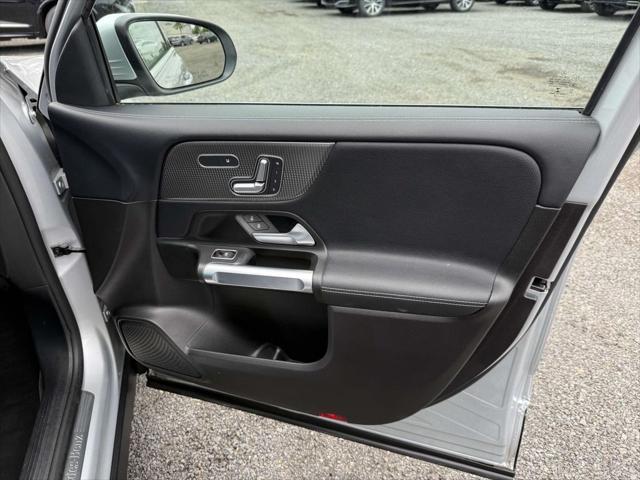 used 2020 Mercedes-Benz GLB 250 car, priced at $30,550
