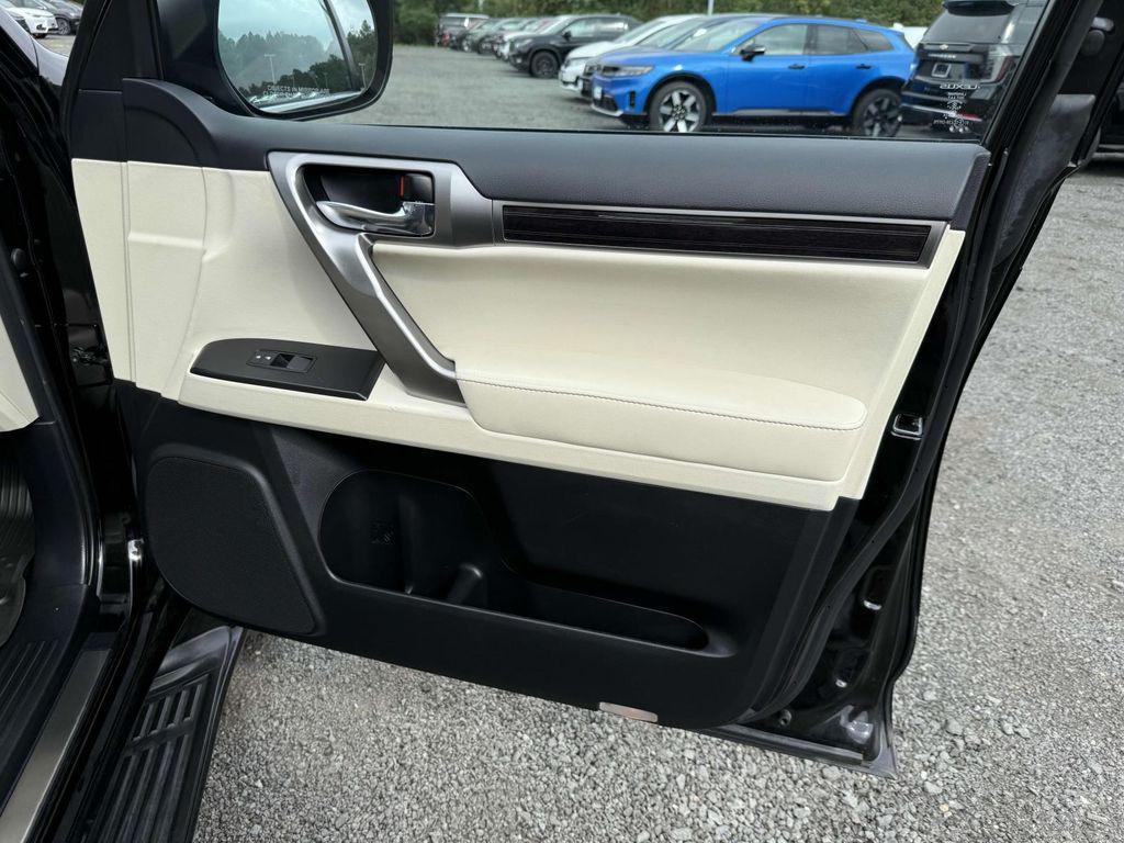 used 2023 Lexus GX 460 car, priced at $60,550