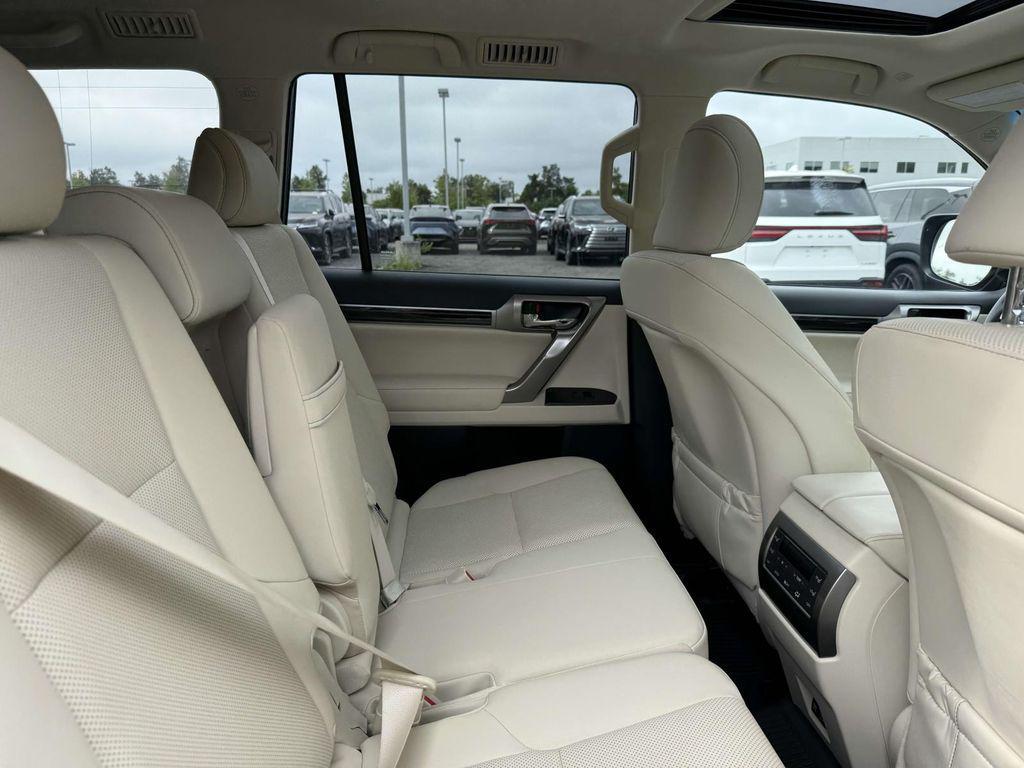 used 2023 Lexus GX 460 car, priced at $60,550