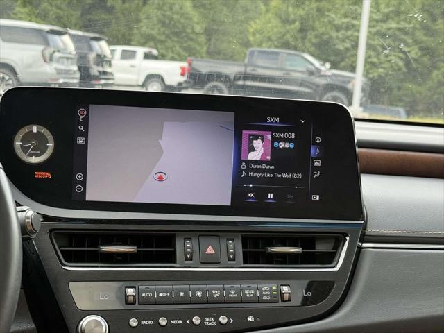 used 2022 Lexus ES 300h car, priced at $40,900