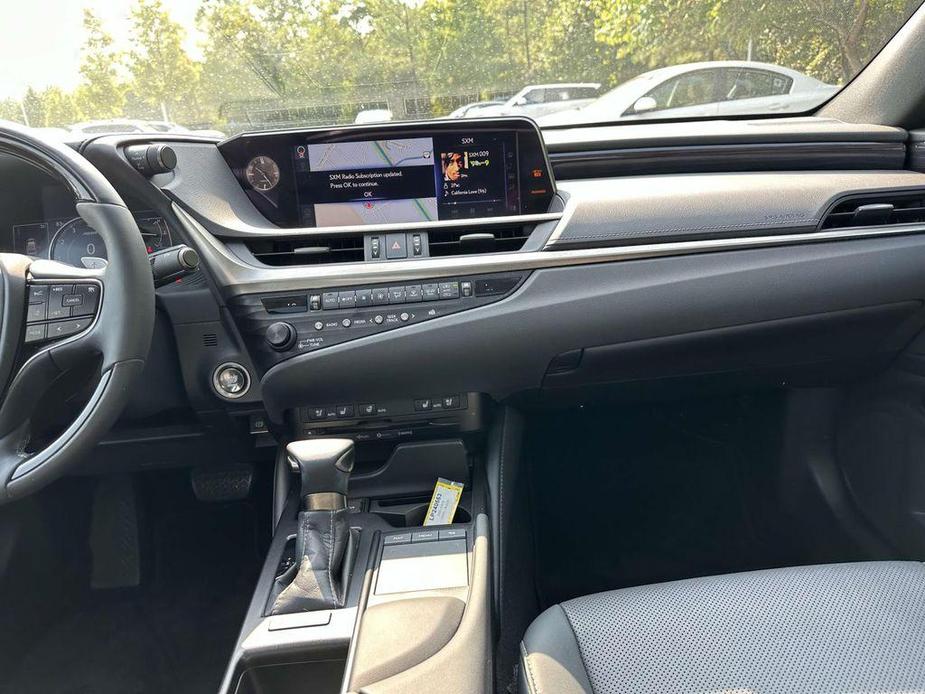 used 2020 Lexus ES 350 car, priced at $35,700