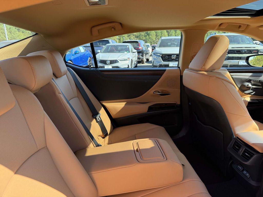used 2025 Lexus ES 300h car, priced at $49,150