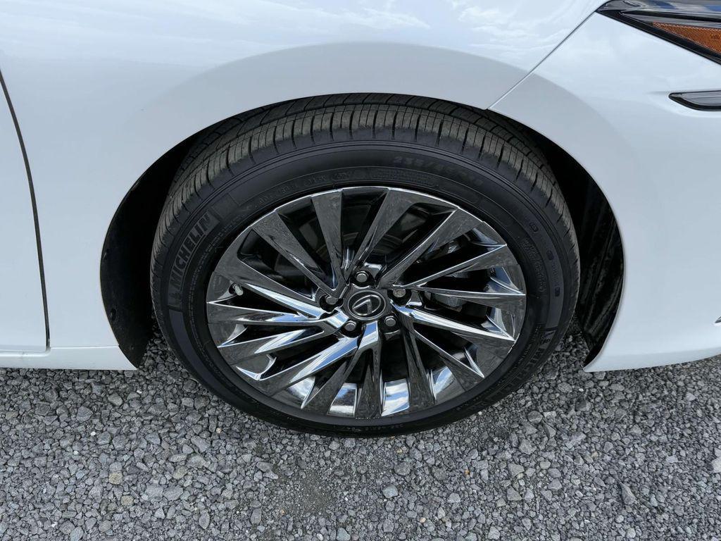 used 2024 Lexus ES 300h car, priced at $49,700