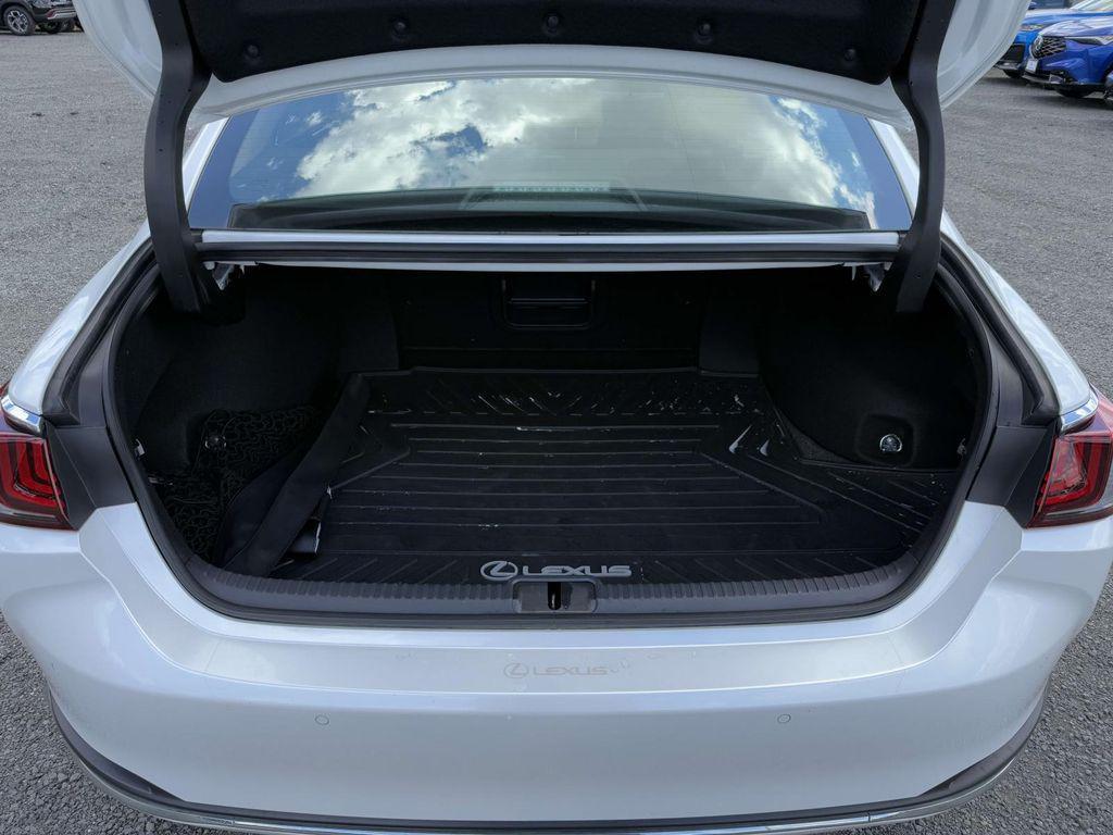 used 2024 Lexus ES 300h car, priced at $49,700