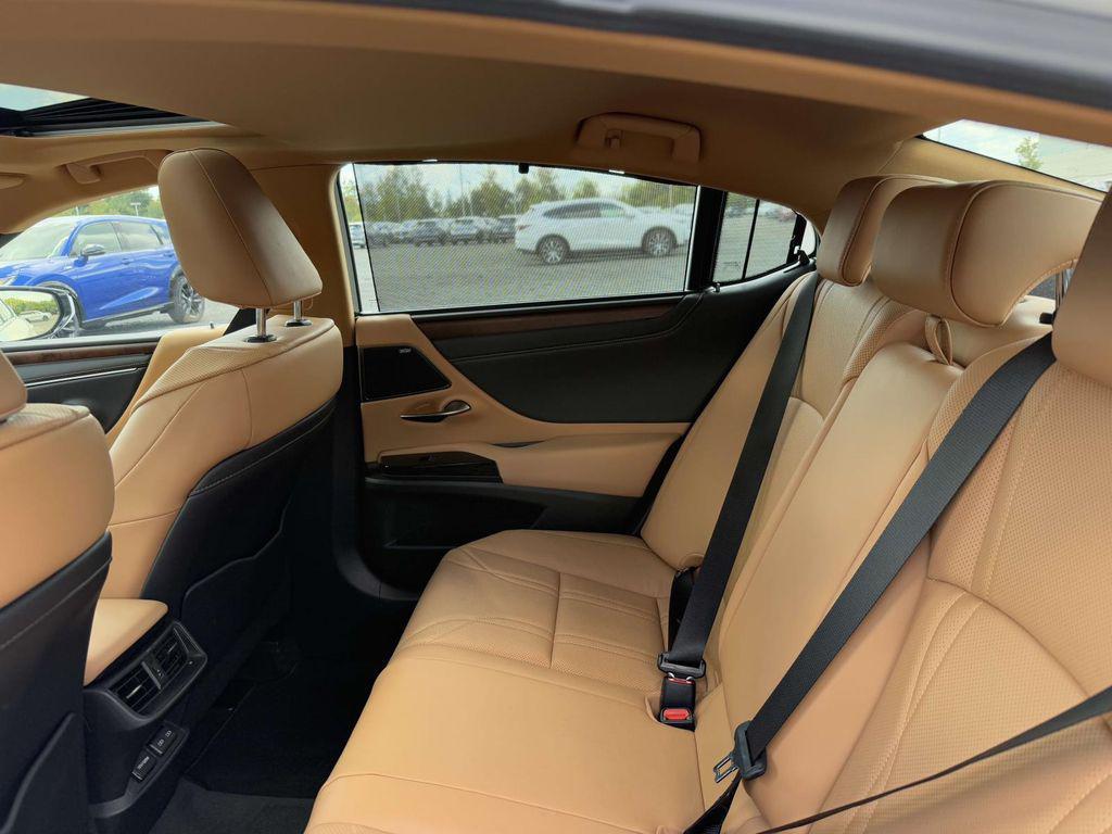 used 2024 Lexus ES 300h car, priced at $49,700