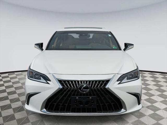 used 2024 Lexus ES 300h car, priced at $44,900