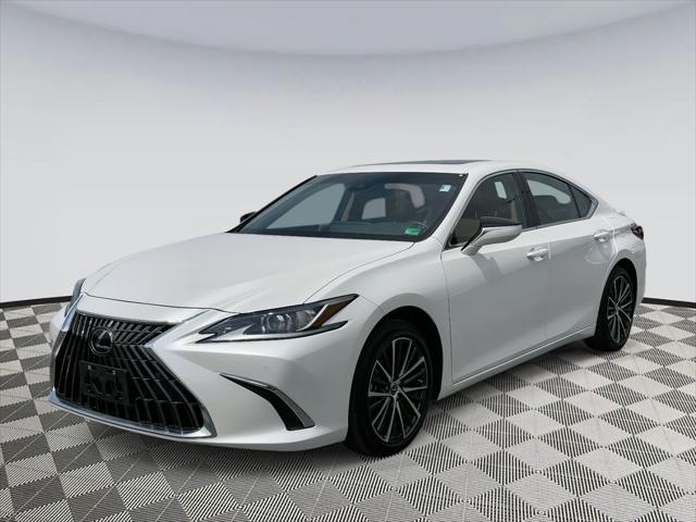 used 2024 Lexus ES 300h car, priced at $44,900